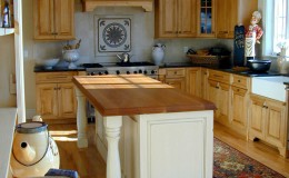 Wide Plank Oak Island Countertop in a Country Kitchen