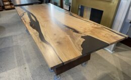 21118 Maple River table 120 x 49