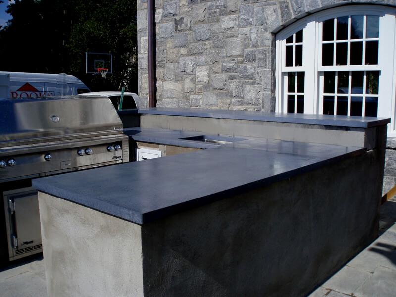 Outdoor Concrete Countertops and Tables
